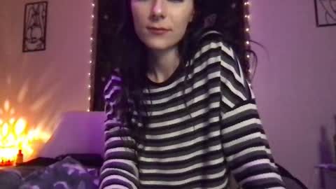 Snapshot of indigobay chatting on January 12, 2025, 7:32 am Indigo Bay online show from January 12, 2025, 7:32 am