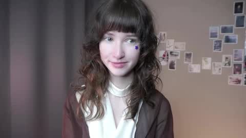Snapshot of indiramcclamroch chatting on April 24, 2026, 9:06 pm My name Nancy online show from April 24, 2026, 9:06 pm