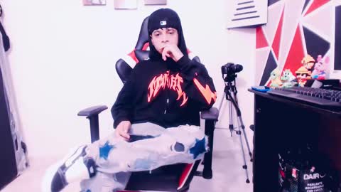 Snapshot of indomitablebeast chatting on February 14, 2025, 5:19 am matias online show from February 14, 2025, 5:19 am