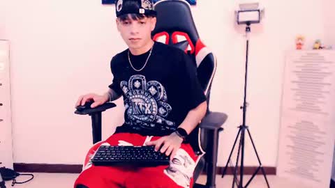 Snapshot of indomitablebeast chatting on June 24, 2026, 6:29 pm matias online show from June 24, 2026, 6:29 pm