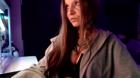 InesDesire online show from January 6, 2025, 7:31 am