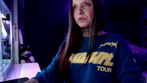 InesDesire online show from January 7, 2025, 6:35 pm