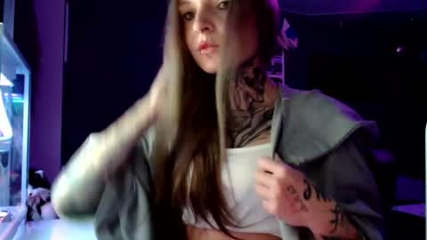 InesDesire online show from January 15, 2025, 4:11 pm