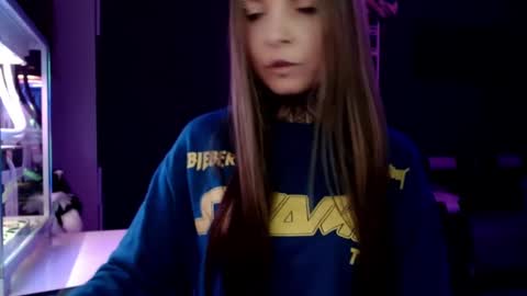 InesDesire online show from February 19, 2025, 10:31 pm