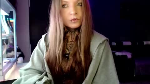 InesDesire online show from February 27, 2025, 8:28 am