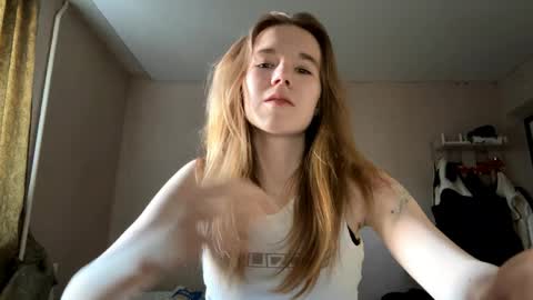 Sofia online show from May 18, 2026, 2:23 pm
