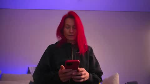 Infinitespring online show from October 20, 2025, 11:21 am