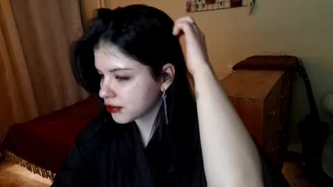 Mia online show from March 24, 2026, 2:11 pm