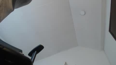            online show from February 3, 2025, 4:20 pm