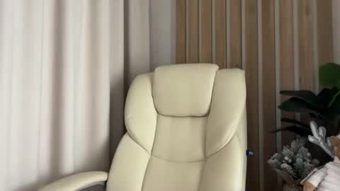 InjaAtHome online show from February 19, 2026, 7:54 pm