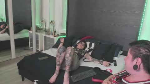 Snapshot of inkedsinners_ chatting on May 25, 2026, 11:33 pm inkedsinners_ online show from May 25, 2026, 11:33 pm