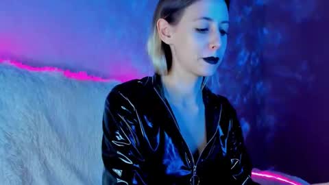 Snapshot of inner_light___ chatting on December 7, 2024, 5:31 pm Venera online show from December 7, 2024, 5:31 pm