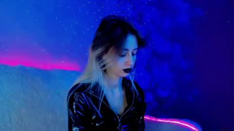 Snapshot of inner_light___ chatting on December 20, 2024, 3:21 pm Venera online show from December 20, 2024, 3:21 pm