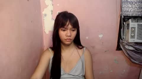Snapshot of innocent_lover_ziaxx chatting on June 18, 2026, 1:28 am your zia online show from June 18, 2026, 1:28 am