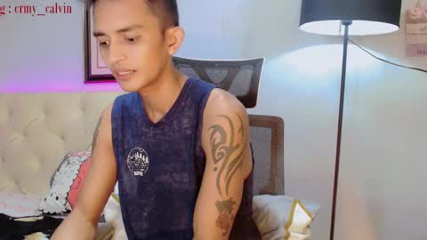 Snapshot of innocent_twinkxx chatting on December 22, 2024, 8:36 pm calvin online show from December 22, 2024, 8:36 pm