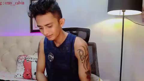 Snapshot of innocent_twinkxx chatting on December 22, 2024, 11:41 pm calvin online show from December 22, 2024, 11:41 pm