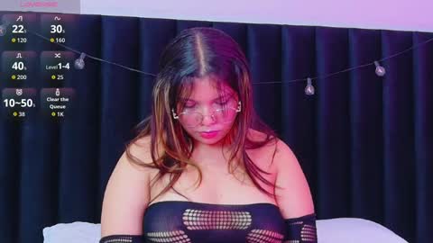 innocenthazel online show from October 19, 2025, 12:06 pm