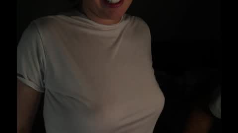 innocentisla online show from January 23, 2025, 6:28 am