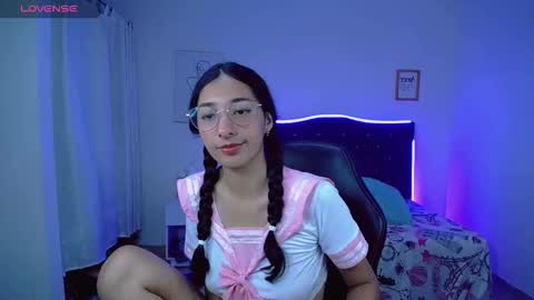 Luna moon online show from November 29, 2025, 4:26 am