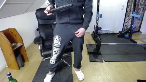 insanemaxxx online show from December 6, 2024, 2:38 pm