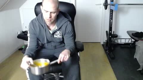 insanemaxxx online show from December 12, 2024, 6:42 pm