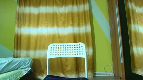 insanephisique online show from October 8, 2025, 5:38 am