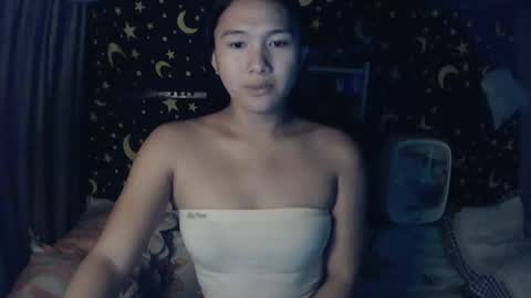 MAXINE online show from October 8, 2025, 10:57 am