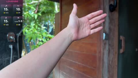 Sofi online show from April 5, 2026, 1:03 am