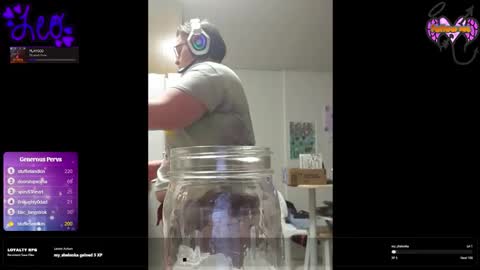 Snapshot of intentkitten chatting on February 11, 2026, 3:00 am Reigning Leo online show from February 11, 2026, 3:00 am