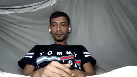 Snapshot of interne8famous chatting on November 11, 2025, 8:14 am interne8famous online show from November 11, 2025, 8:14 am