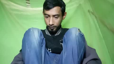 Snapshot of interne8famous chatting on January 9, 2026, 9:45 am interne8famous online show from January 9, 2026, 9:45 am