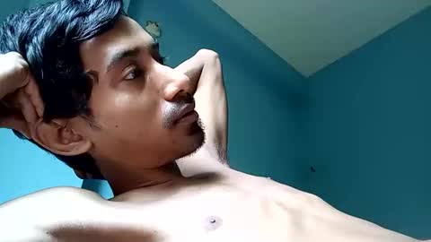 interne8famous online show from May 20, 2026, 7:58 am