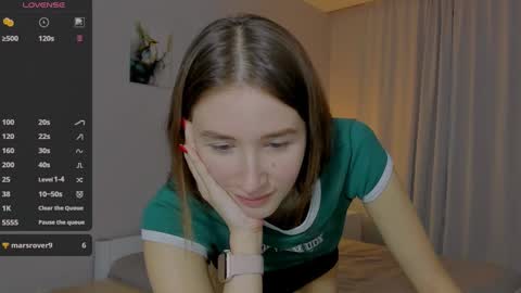 Snapshot of internetsexplorer chatting on January 22, 2025, 7:34 pm Bernadette  Join  online show from January 22, 2025, 7:34 pm