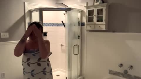 Snapshot of intothewoodswego chatting on October 7, 2025, 11:02 pm IntoTheWoodsWeGo online show from October 7, 2025, 11:02 pm