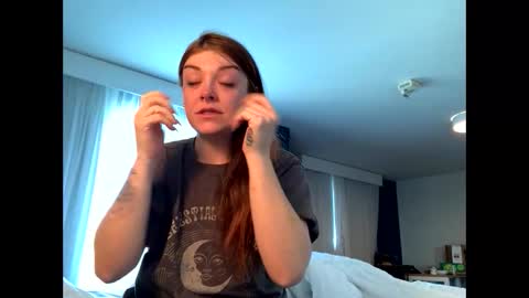 Snapshot of intothewoodswego chatting on November 28, 2025, 2:53 pm IntoTheWoodsWeGo online show from November 28, 2025, 2:53 pm