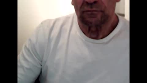Invested online show from November 10, 2025, 3:55 pm