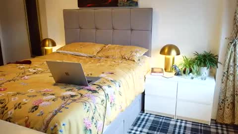 Irena Adler online show from May 31, 2026, 7:37 pm