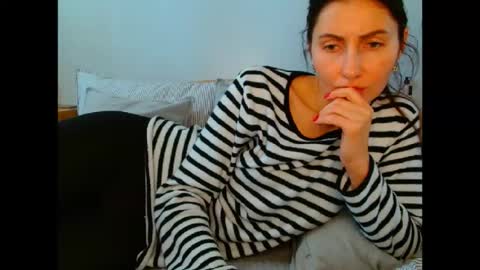 irina online show from April 15, 2026, 8:54 am