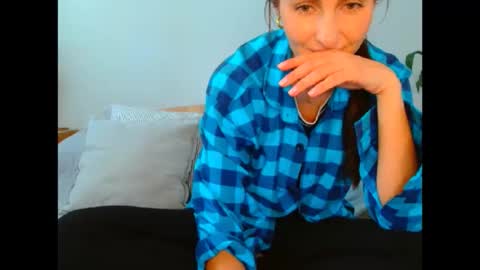 irina online show from May 6, 2026, 8:30 am