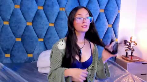 Snapshot of irina_vg chatting on May 6, 2026, 12:32 pm Irina online show from May 6, 2026, 12:32 pm