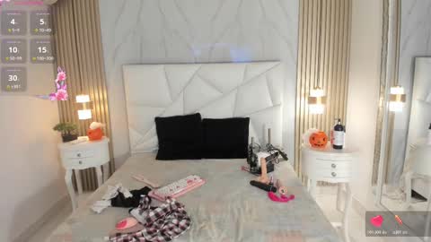 Iri  online show from October 17, 2025, 7:49 pm