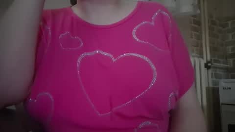 Snapshot of irinnak chatting on December 5, 2025, 9:40 am IrinnaK online show from December 5, 2025, 9:40 am