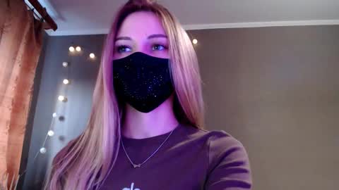 Lily online show from March 7, 2026, 3:31 pm