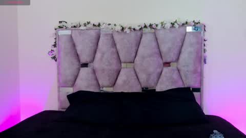 Iris online show from October 31, 2025, 6:20 pm