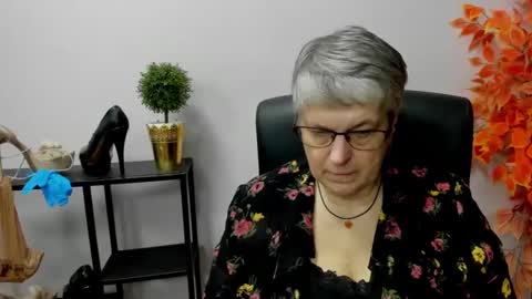 Snapshot of iris_xdesire chatting on December 30, 2024, 1:25 pm I R I S online show from December 30, 2024, 1:25 pm