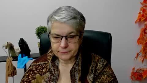 Snapshot of iris_xdesire chatting on January 22, 2025, 7:25 am I R I S online show from January 22, 2025, 7:25 am