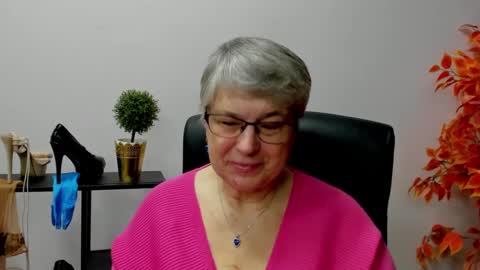 Snapshot of iris_xdesire chatting on January 24, 2025, 7:30 am I R I S online show from January 24, 2025, 7:30 am