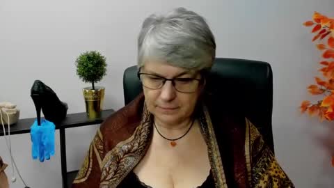 Snapshot of iris_xdesire chatting on January 30, 2025, 1:53 pm I R I S online show from January 30, 2025, 1:53 pm