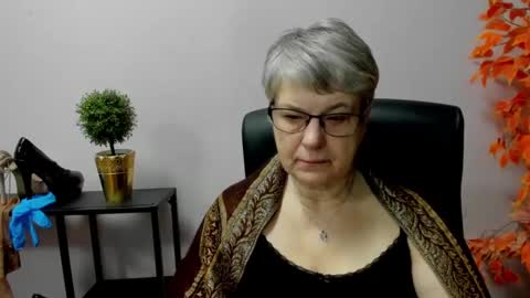 Snapshot of iris_xdesire chatting on March 11, 2025, 7:26 am I R I S online show from March 11, 2025, 7:26 am