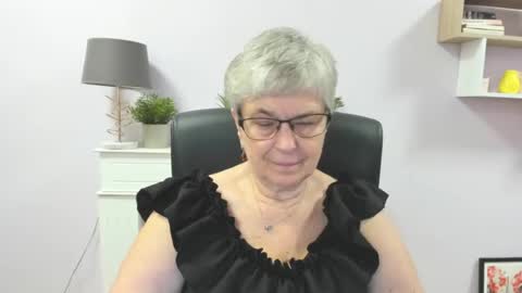 Snapshot of iris_xdesire chatting on July 20, 2026, 10:39 am I R I S online show from July 20, 2026, 10:39 am